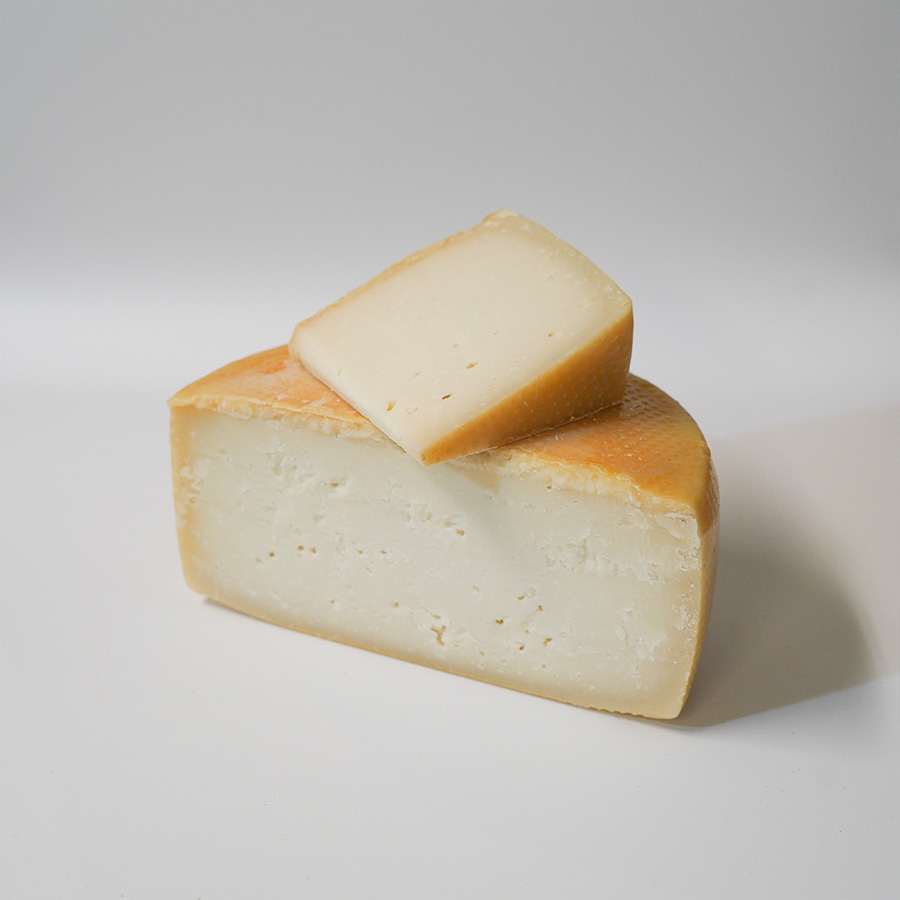 Tomme de chèvre (italie)